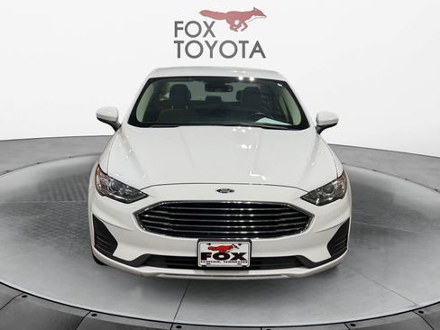 Used 2020 Ford Fusion SE FWD image 9