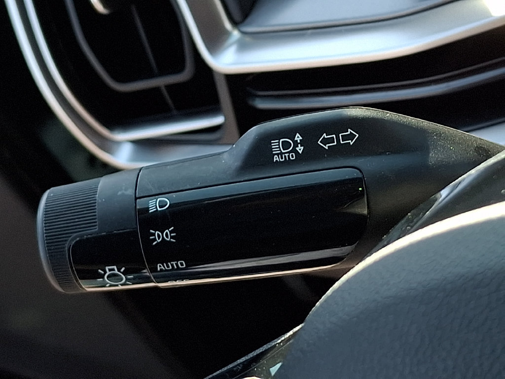 Used 2024 Kia Sorento S w/ Panoramic Sunroof Package FWD image 27