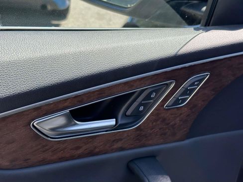 Used 2019 Audi Q8 Premium Plus w/ Premium Plus AWD/4WD image 12