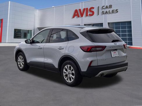 Used 2025 Ford Escape Active AWD/4WD image 9