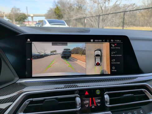 Used 2022 BMW X6 M Competition w/ Competition Package image 18