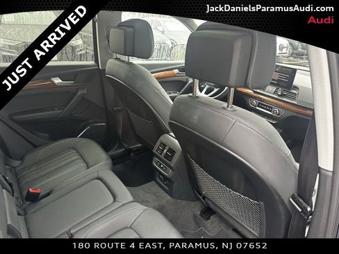 Used 2023 Audi Q5 2.0T Premium w/ Convenience Package image 16