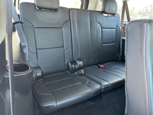 Used 2016 Chevrolet Suburban LT image 34