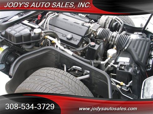 Used 1996 Chevrolet Corvette Convertible RWD image 28