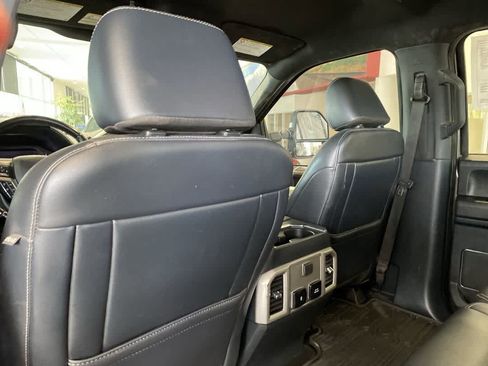 Used 2022 Ford F250 Lariat AWD/4WD image 11