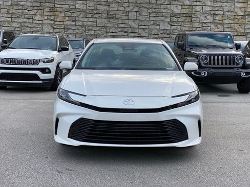 Used 2025 Toyota Camry LE FWD image 2