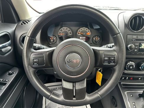 Used 2016 Jeep Patriot High Altitude image 25