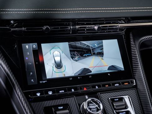 Used 2025 Aston Martin DB12 Coupe RWD image 29