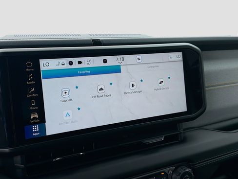 Used 2025 Jeep Wrangler Sahara w/ Safety Group image 12