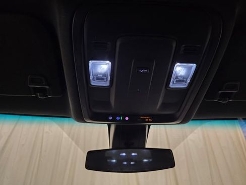 Used 2021 GMC Yukon XL SLE AWD/4WD image 21
