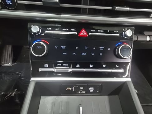 Used 2025 Hyundai Santa Fe SEL AWD/4WD image 29