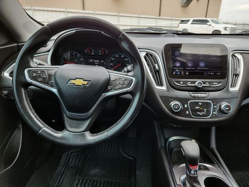 Used 2022 Chevrolet Malibu RS FWD image 11
