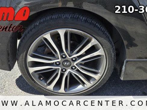 Used 2016 Hyundai Veloster Turbo image 13