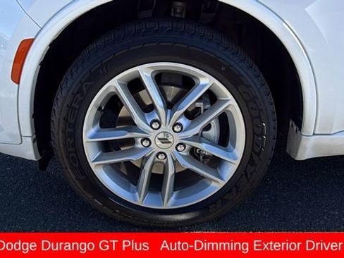 Used 2023 Dodge Durango GT image 9
