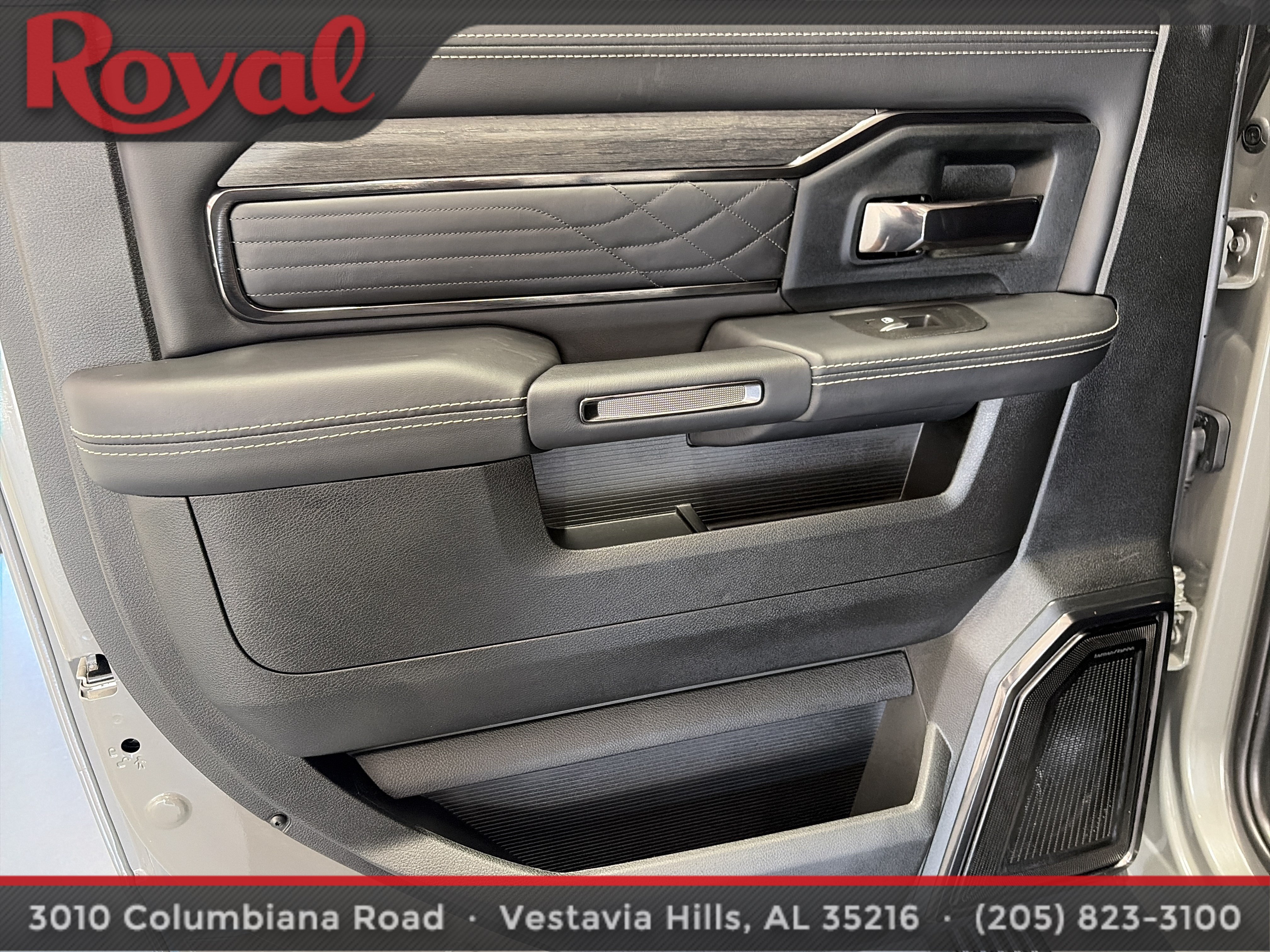 Used 2026 RAM 2500 Limited AWD/4WD image 21