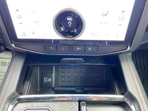 Used 2024 Ford Expedition Max Limited AWD/4WD image 20