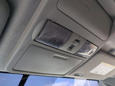 Used 2020 Nissan Frontier SV w/ SV Utility Package image 23