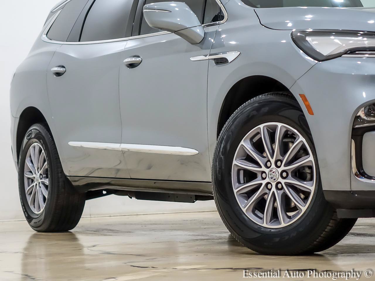 Used 2024 Buick Enclave Premium AWD/4WD image 4