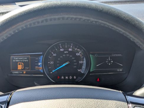 Used 2018 Ford Explorer XLT w/ Equipment Group 201A AWD/4WD image 21