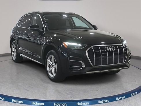 Used 2023 Audi Q5 2.0T Premium w/ Convenience Package image 4