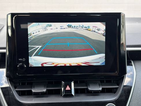 Used 2025 Toyota Corolla LE FWD image 19