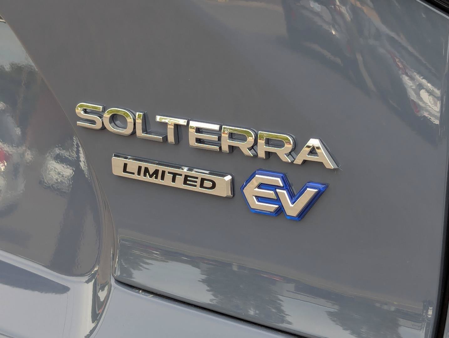 Used 2023 Subaru Solterra AWD image 33