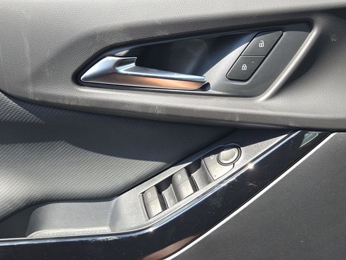 New 2026 Chevrolet Equinox LT w/ Convenience Package II image 16