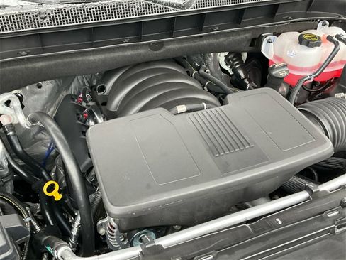 New 2026 Chevrolet Suburban Z71 w/ Comfort Package image 14