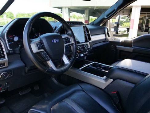 Used 2022 Ford F250 Platinum w/ Tremor Off-Road Package AWD/4WD image 27