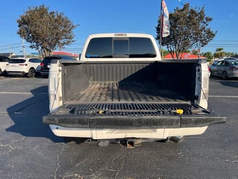 Used 2016 Ford F250 Lariat w/ Lariat Ultimate Package AWD/4WD image 32