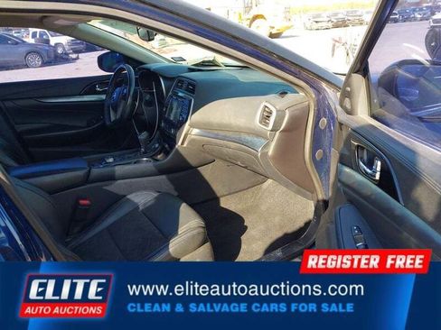 Used 2017 Nissan Maxima SR w/ Interior Lighting Package image 10