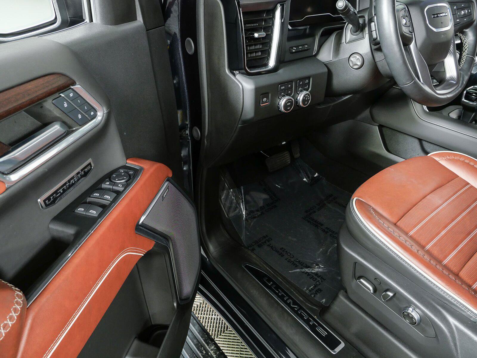 Used 2024 GMC Sierra 1500 Denali Ultimate AWD/4WD image 8