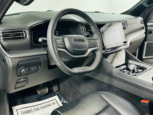 Used 2024 Jeep Wagoneer Series II image 10