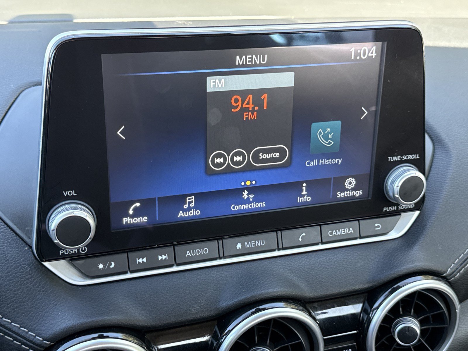 Used 2024 Nissan Sentra SV FWD image 22