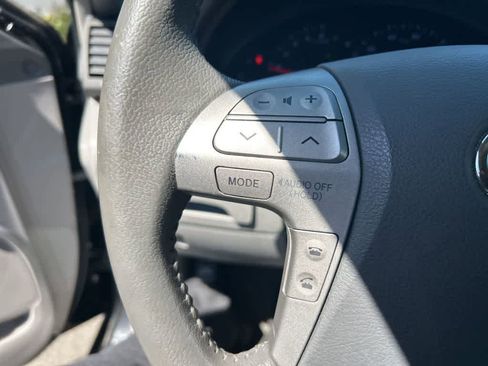 Used 2011 Toyota Camry XLE w/ XLE Extra-Value Pkg #2 image 15