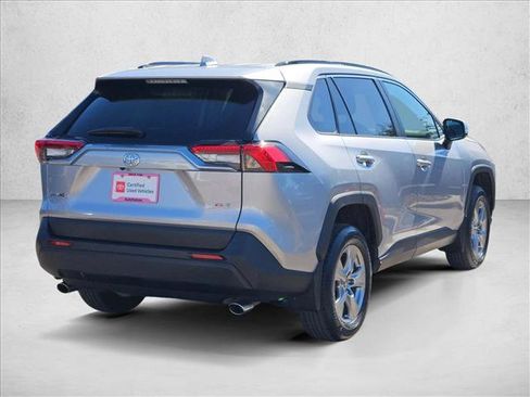 Used 2024 Toyota RAV4 XLE image 5