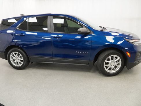 Certified 2022 Chevrolet Equinox LS FWD image 6