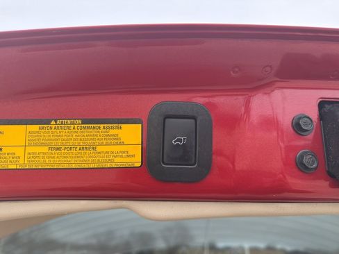 Used 2014 Toyota Venza Limited image 19