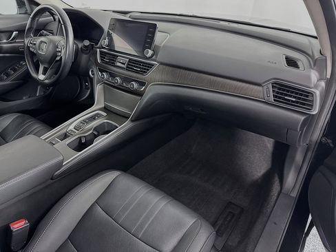 Certified 2021 Honda Accord Touring image 30