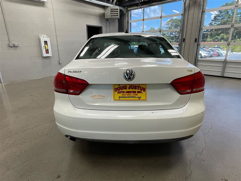 Used 2015 Volkswagen Passat 1.8T FWD image 4