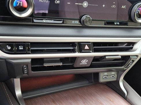 Used 2025 Lexus RX 350 AWD w/ Convenience Package image 17