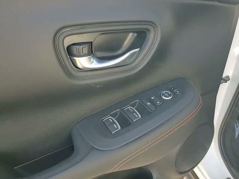 Used 2024 Honda HR-V Sport image 14