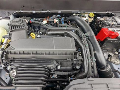 New 2025 Ford Maverick XLT w/ XLT Luxury Package image 16