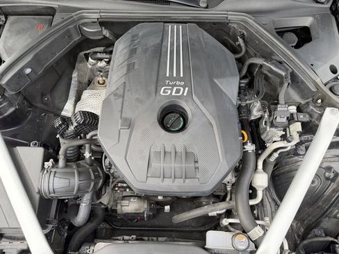 Used 2023 Genesis G70 2.0T RWD image 40