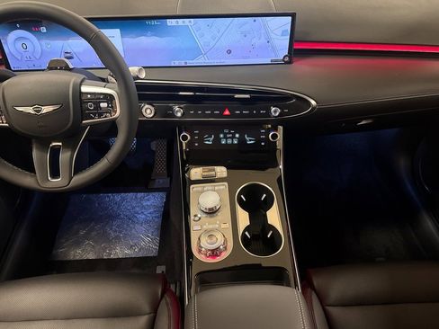 New 2026 Genesis GV70 2.5T AWD/4WD image 13