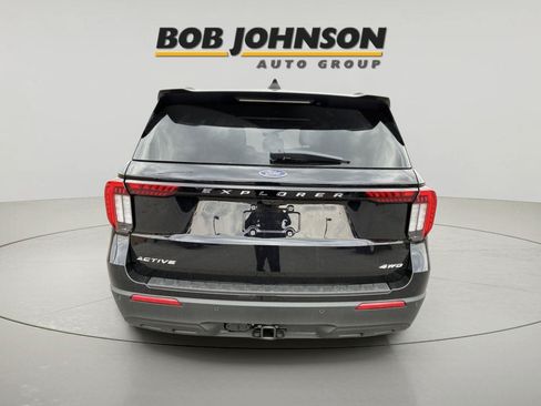 New 2026 Ford Explorer Active AWD/4WD image 4