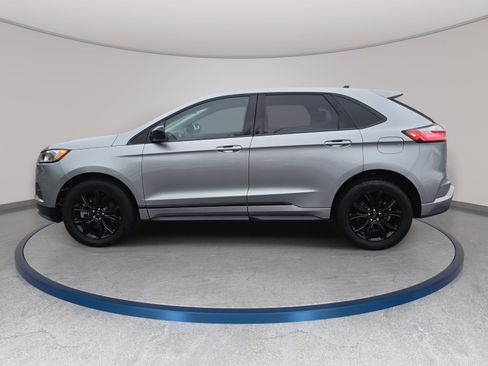 Used 2022 Ford Edge SE w/ Black Appearance Package AWD/4WD image 8