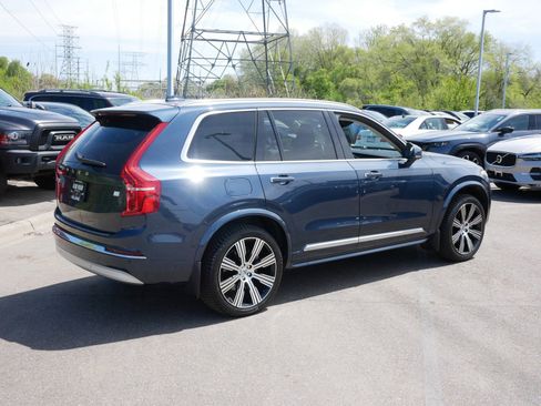 Used 2022 Volvo XC90 T8 Inscription AWD/4WD image 7