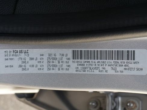 Used 2020 RAM 1500 Big Horn AWD/4WD image 30
