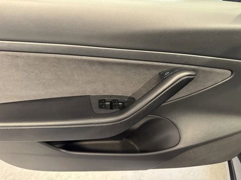 Used 2021 Tesla Model 3 Standard Range Plus image 13